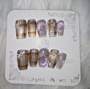 Plaid and Bow Handmade Nail Set
